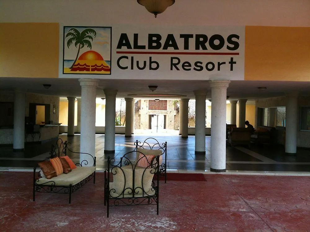 Aparthotel Ptv Apartamentos En Albatros Juan Dolio